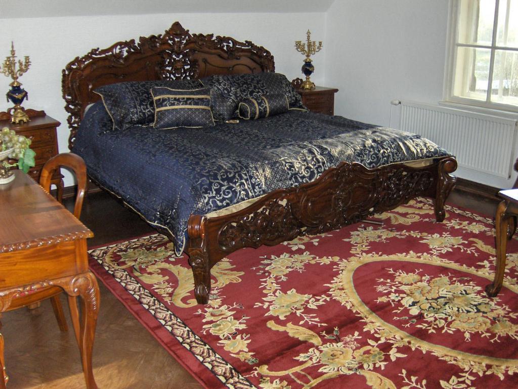 Romantic Chateau Krasna Lipa Room photo