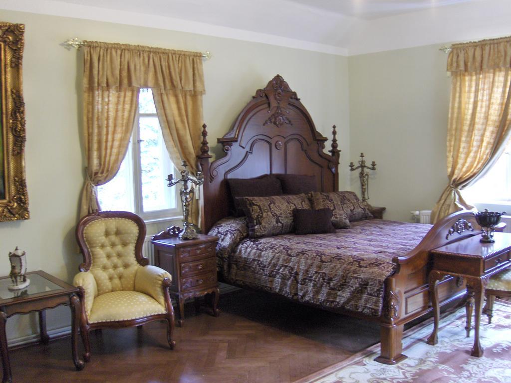 Romantic Chateau Krasna Lipa Room photo